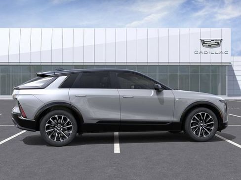 New 2026 Cadillac Lyriq Sport AWD/4WD image 5