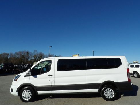 Used 2023 Ford Transit 350 XLT image 58