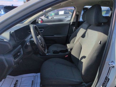Certified 2025 Kia K4 FWD image 20