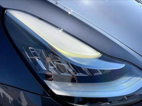 Used 2018 Tesla Model 3 Long Range AWD/4WD image 29