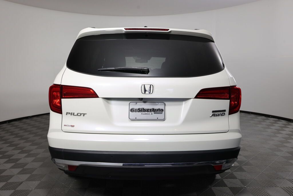 Used 2017 Honda Pilot Touring image 3