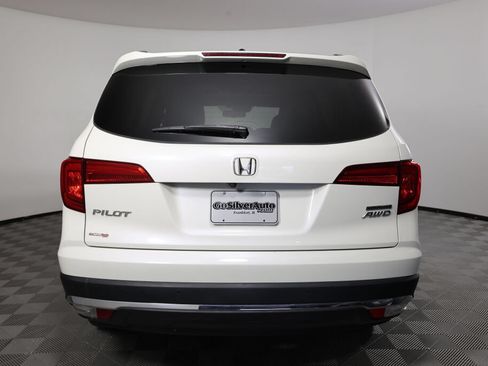 Used 2017 Honda Pilot Touring image 3