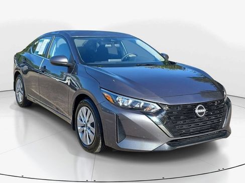 Used 2025 Nissan Sentra S FWD image 3