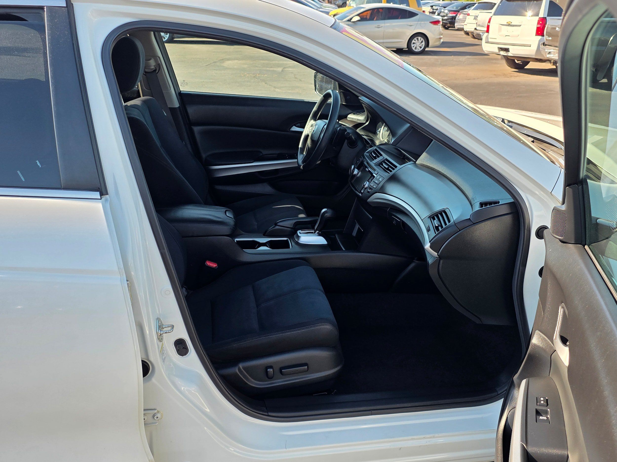 Used 2013 Honda Crosstour EX image 26