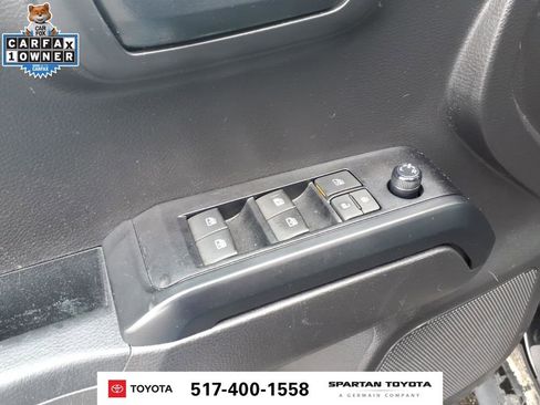 Used 2023 Toyota Tacoma SR AWD/4WD image 17