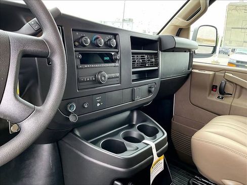 New 2026 Chevrolet Express 2500 RWD image 10