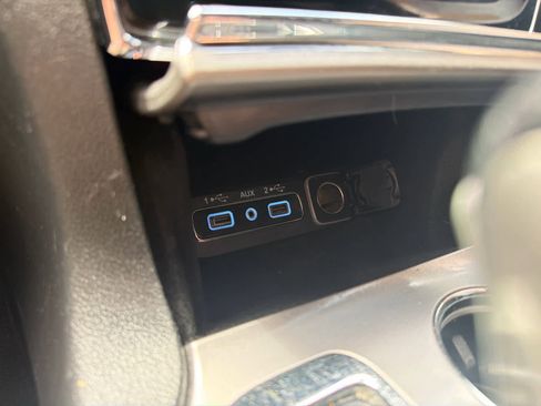 Used 2020 Jeep Grand Cherokee Limited w/ Premium Lighting Group image 30