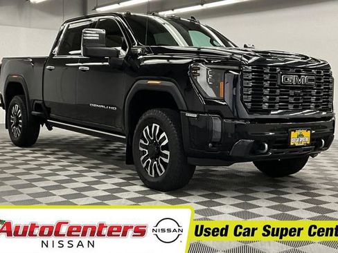 Used 2024 GMC Sierra 2500 Denali Ultimate w/ Max Trailering Package AWD/4WD image 1