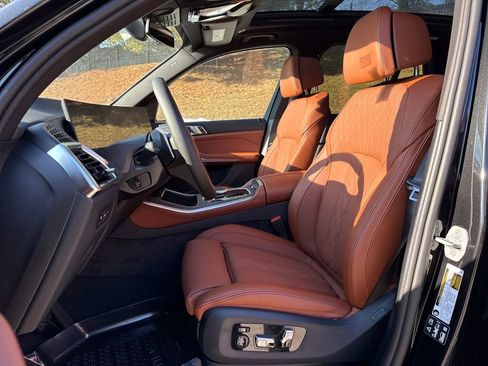 New 2026 BMW X5 xDrive40i w/ Climate Comfort Package image 10