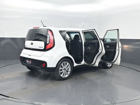 Used 2019 Kia Soul + image 39
