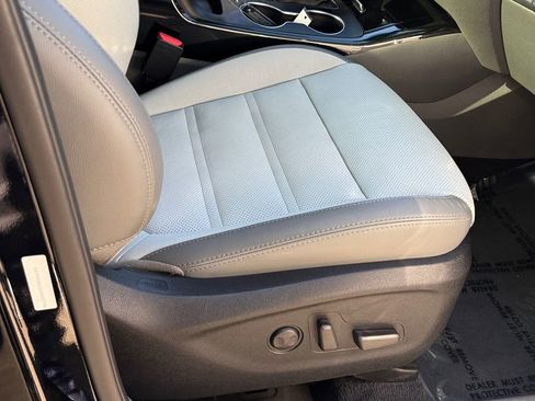 Used 2019 Kia Sorento SX w/ SX Touring Package AWD/4WD image 17