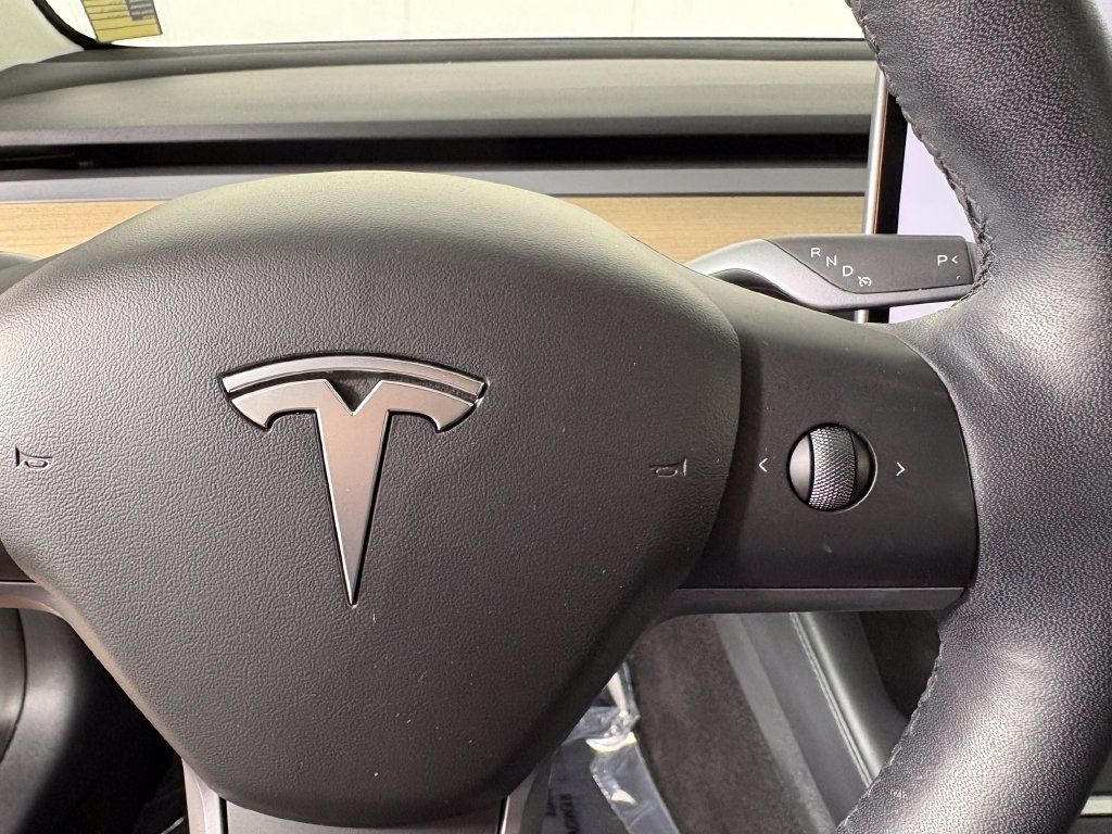 Used 2022 Tesla Model 3 Long Range AWD/4WD image 21