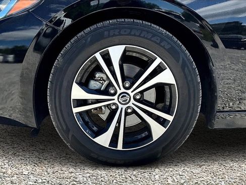 Used 2021 Nissan Sentra SV image 9