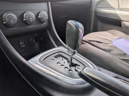 Used 2014 Dodge Avenger SXT w/ Blacktop Package image 11