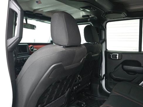 Used 2019 Jeep Wrangler Unlimited Rubicon w/ Steel Bumper Group image 21