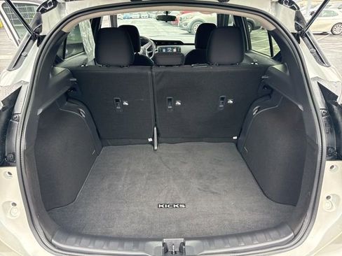 Used 2024 Nissan Kicks SR image 16
