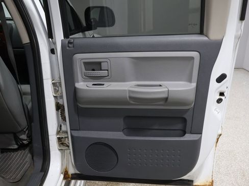 Used 2005 Dodge Dakota SLT image 20