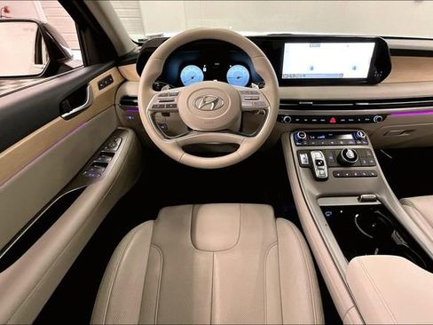 Used 2024 Hyundai Palisade Limited FWD image 6