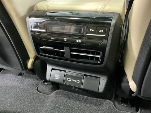 Used 2022 Acura MDX SH-AWD w/ Technology Package image 24