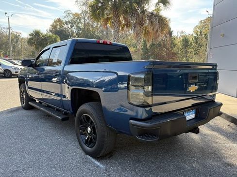 Used 2018 Chevrolet Silverado 1500 LT w/ All Star Edition image 3