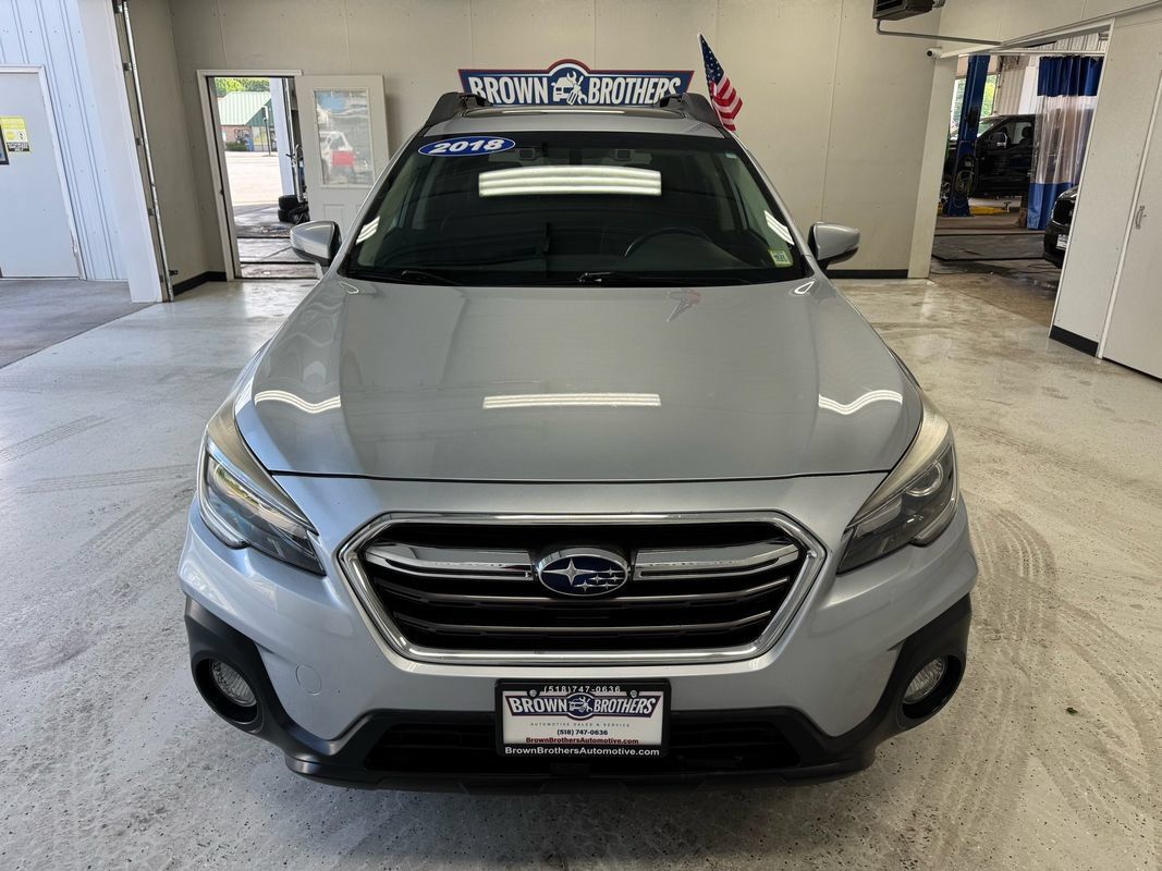 Used 2018 Subaru Outback 3.6R Limited AWD/4WD image 13