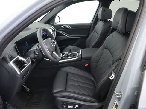 Used 2026 BMW X5 xDrive40i w/ M Sport Package image 21