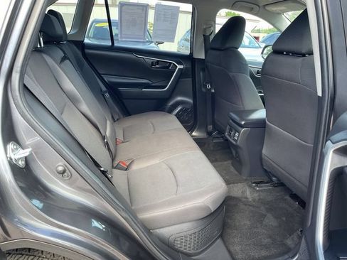 Used 2025 Toyota RAV4 LE AWD/4WD image 21