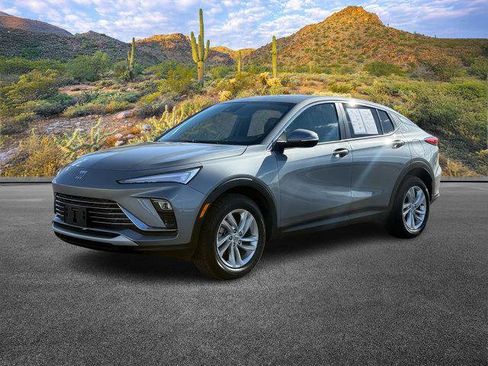 Used 2025 Buick Envista Preferred image 9