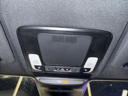 Used 2025 Honda HR-V Sport image 28