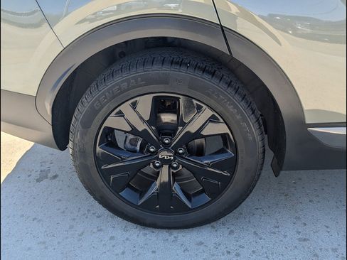 Used 2023 Kia Sportage X-Line AWD/4WD image 16