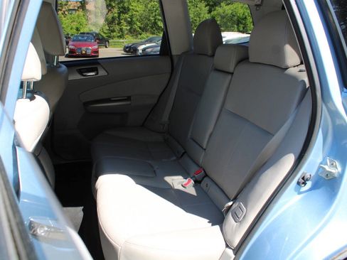 Used 2012 Subaru Forester 2.5X Limited AWD/4WD image 25