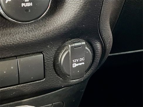 Used 2013 Jeep Wrangler Sport image 17