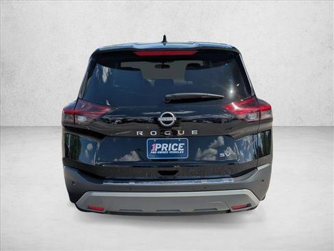 Used 2023 Nissan Rogue SV FWD image 6