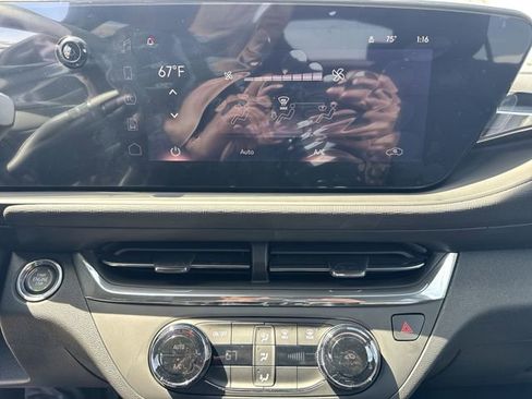 New 2026 Buick Envista Preferred w/ Advanced Safety Package FWD image 18