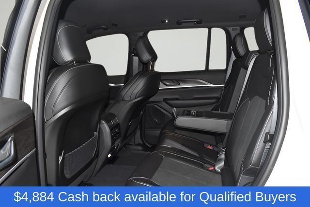 New 2026 Jeep Grand Cherokee Altitude AWD/4WD image 28