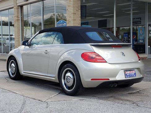 Used 2013 Volkswagen Beetle 2.5 FWD image 3