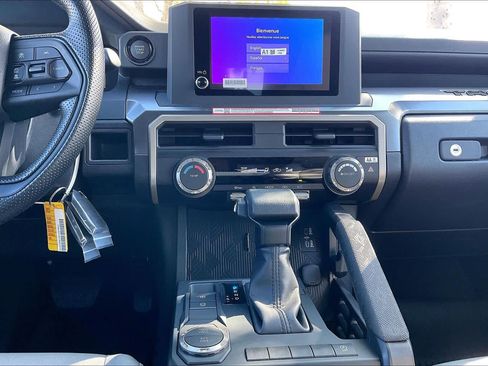 Used 2026 Toyota Tacoma SR5 RWD image 19