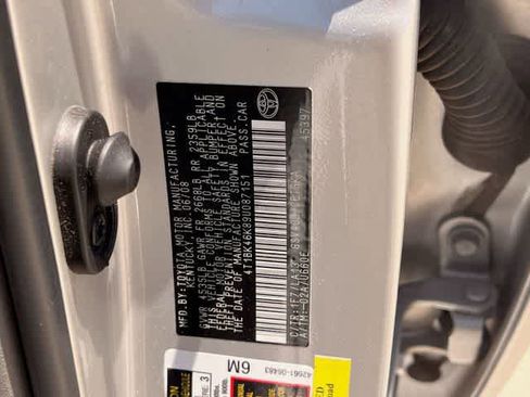 Used 2009 Toyota Camry XLE FWD image 22