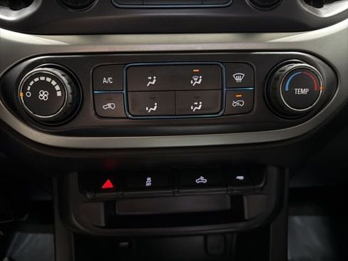 Used 2016 Chevrolet Colorado LT image 22