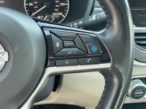 Used 2025 Nissan Altima 2.5 SL AWD/4WD image 19