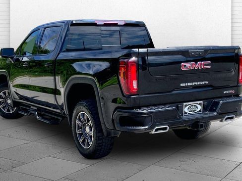 Used 2024 GMC Sierra 1500 AT4 w/ AT4 Preferred Package AWD/4WD image 11