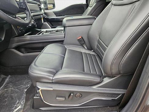 New 2026 Ford F350 Platinum image 4