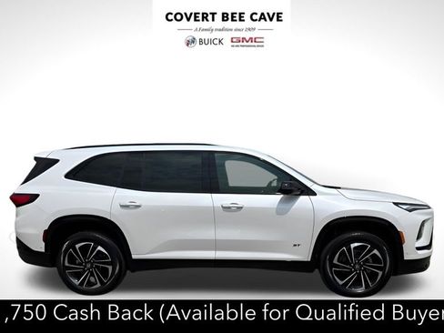New 2025 Buick Enclave Sport Touring w/ Super Cruise Package image 10