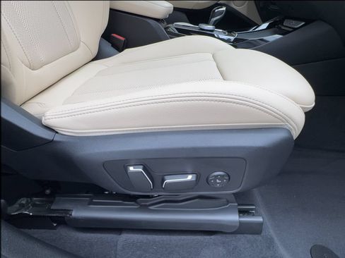 Used 2024 BMW X3 sDrive30i w/ Convenience Package w/ZPA RWD image 32