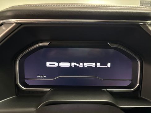 Used 2024 GMC Sierra 2500 Denali w/ Denali Reserve Package image 39