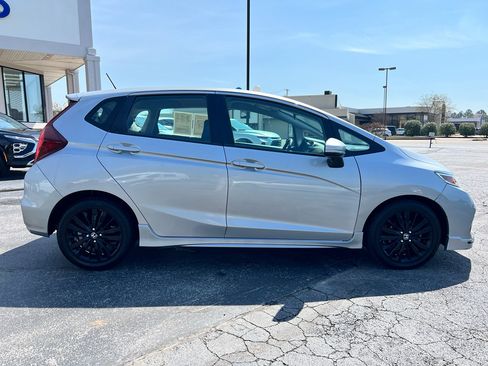 Used 2018 Honda Fit Sport image 8