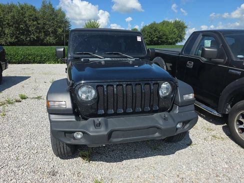Used 2022 Jeep Wrangler Unlimited Sport AWD/4WD image 2