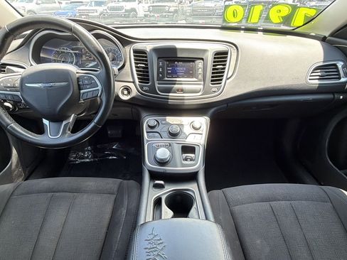 Used 2015 Chrysler 200 Limited w/ Convenience Group FWD image 16