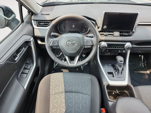 Used 2025 Toyota RAV4 XLE w/ Convenience Package AWD/4WD image 12