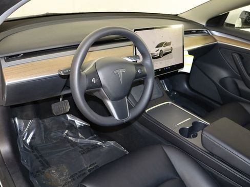 Used 2022 Tesla Model 3 image 22